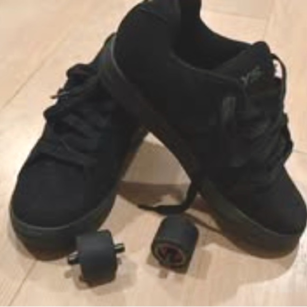 Heelys Black Skate Sneakers